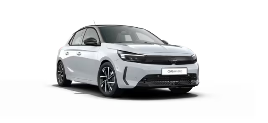 Ein weißes Auto vom Typ Corsa Hybrid, von vorne rechts fotografiert. Der Wagen hat ein modernes Design, schwarze Seitenspiegel und schlanke Scheinwerfer.